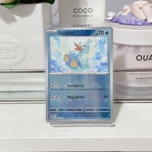 Pokemon Ducklett Trading Card (PokeBall)